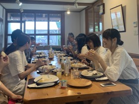 B&Bの地産地消を考えた朝食を食べて