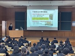 下関中等教育学校の大学見学会を実施しました